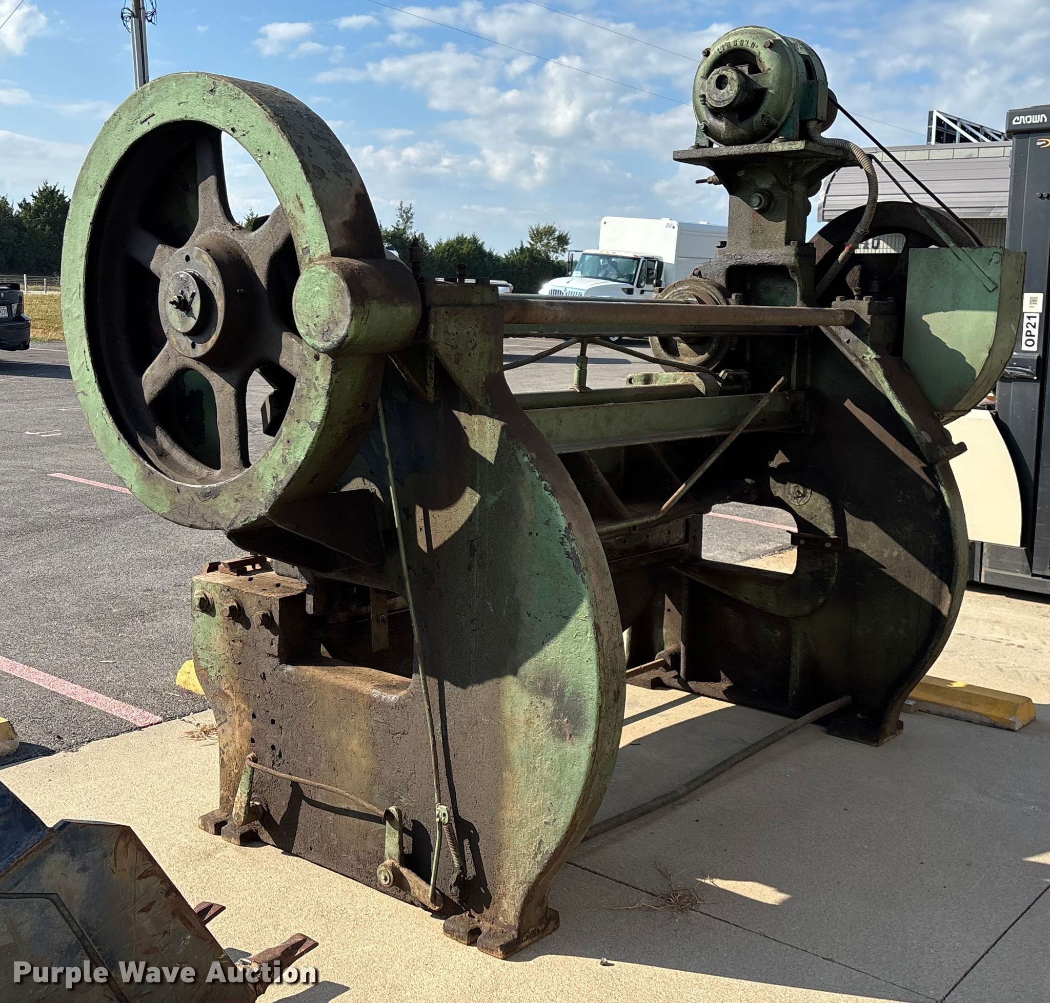 Niagara Machine and Tool Works 6E metal shear in Marshfield, MO