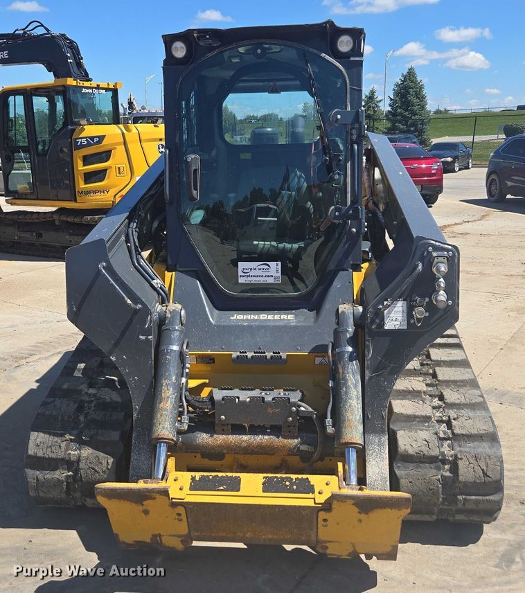 image for item DE2190 2023 John Deere 331G tracked skid steer loader