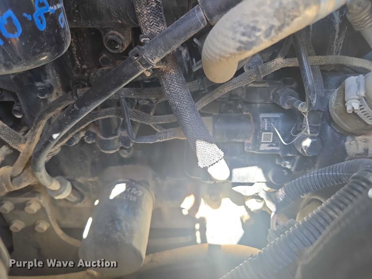 image for item DE2190 2023 John Deere 331G tracked skid steer loader