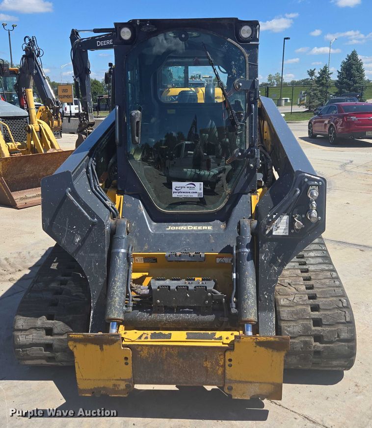 image for item DE2191 2023 John Deere 331G tracked skid steer loader