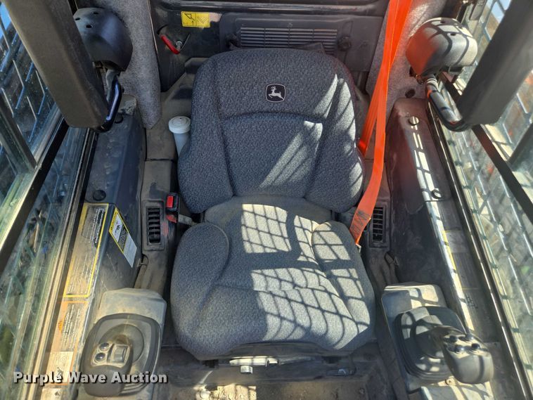 image for item DE2191 2023 John Deere 331G tracked skid steer loader