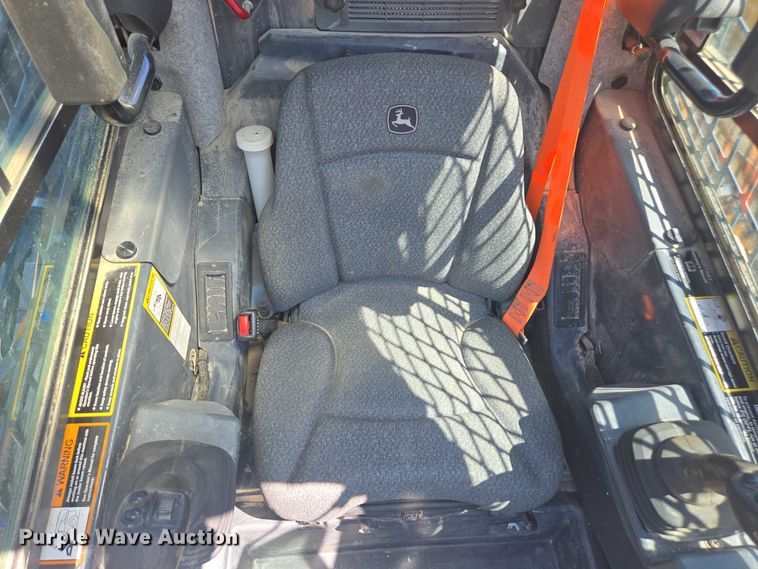 image for item DE2192 2023 John Deere  331G tracked skid steer loader