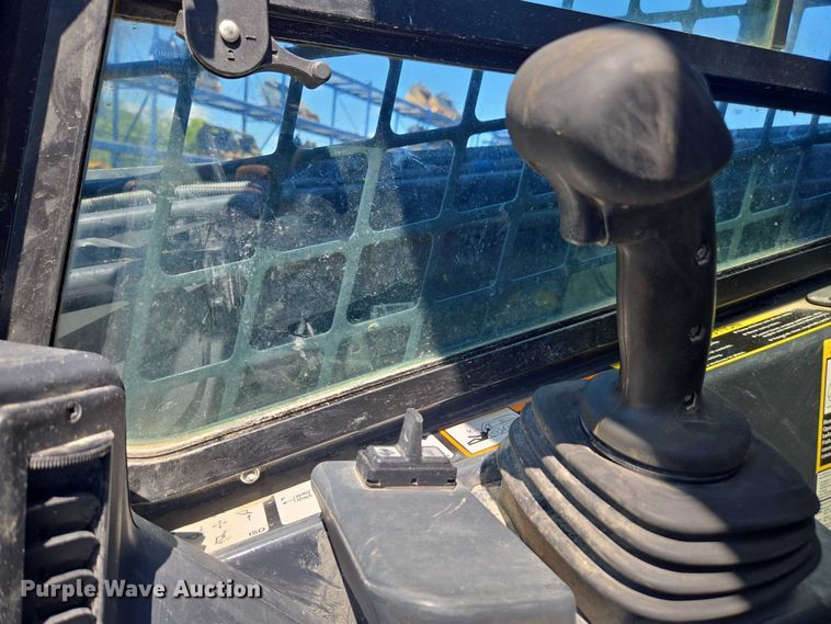 image for item DE2192 2023 John Deere  331G tracked skid steer loader