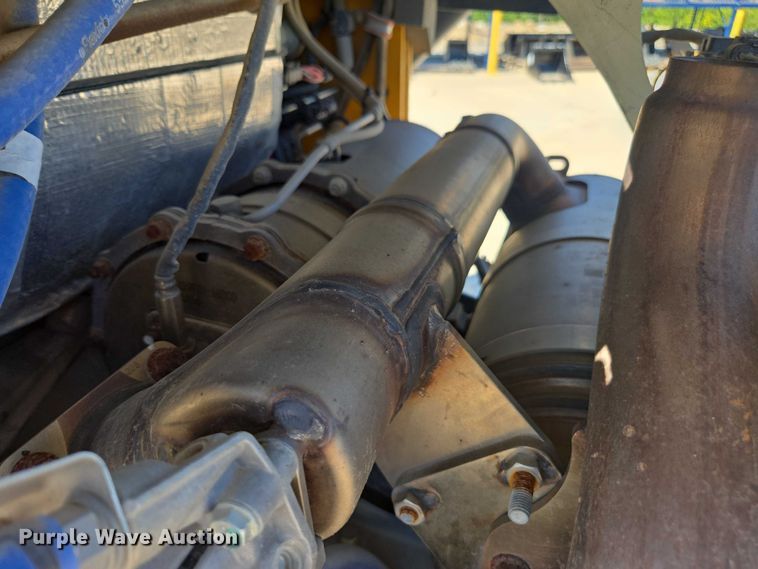 image for item DE2192 2023 John Deere  331G tracked skid steer loader