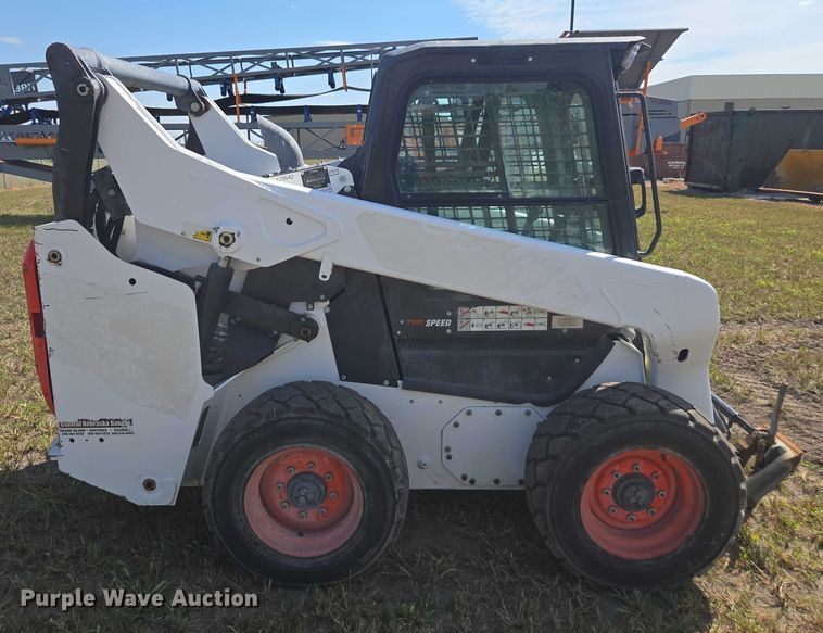 MINI CARGADOR SOBRE RUEDAS 2022 BOBCAT S76