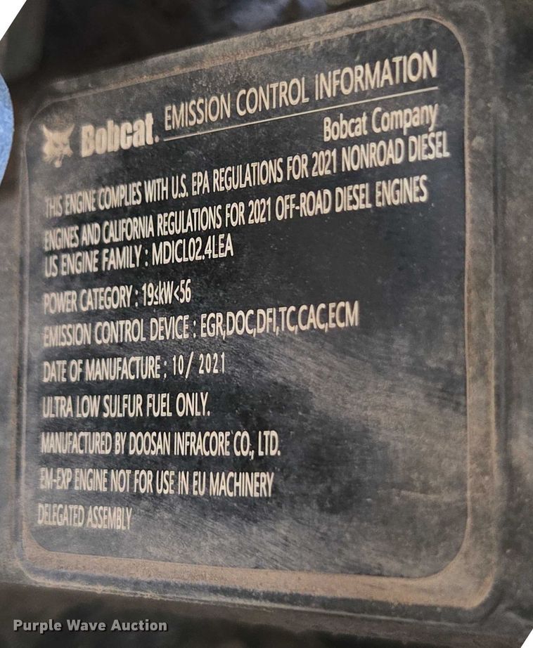 image for item DE2193 2022 Bobcat S76 skid steer loader