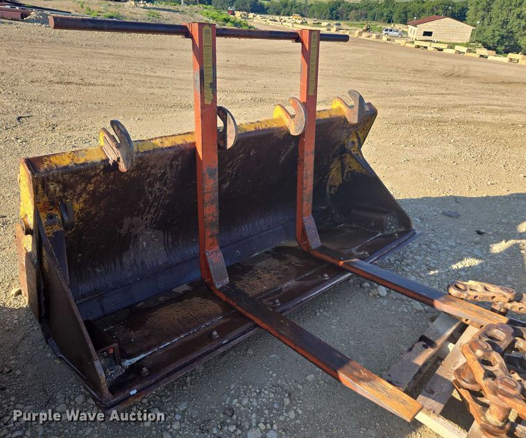 image for item DE2202 JRB 344J four-in-one wheel loader bucket