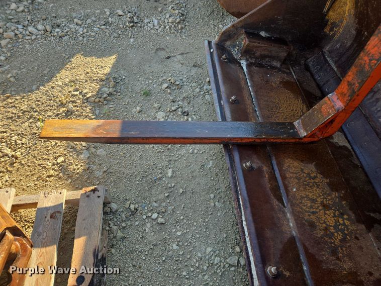 image for item DE2202 JRB 344J four-in-one wheel loader bucket