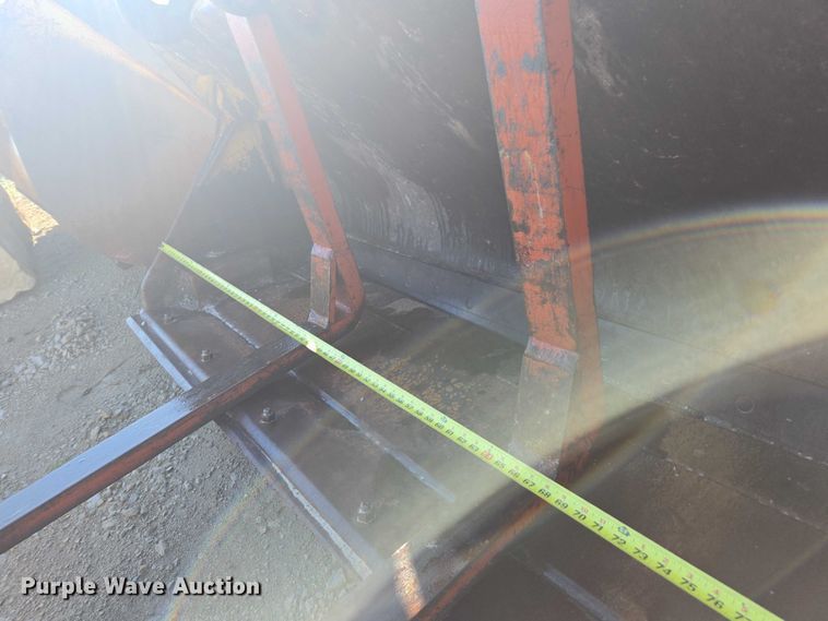 image for item DE2202 JRB 344J four-in-one wheel loader bucket