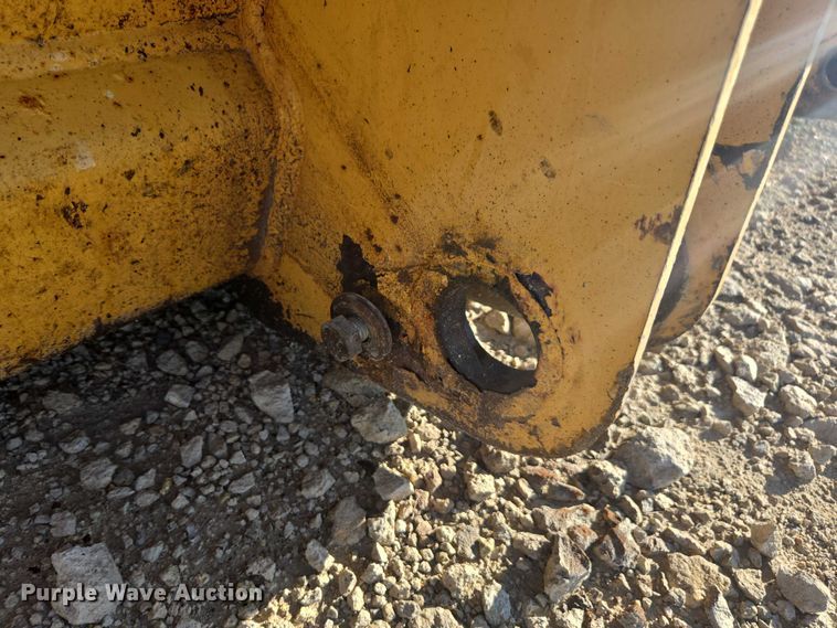 image for item DE2202 JRB 344J four-in-one wheel loader bucket