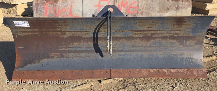 image for item DE2203 Caterpillar 416B blade