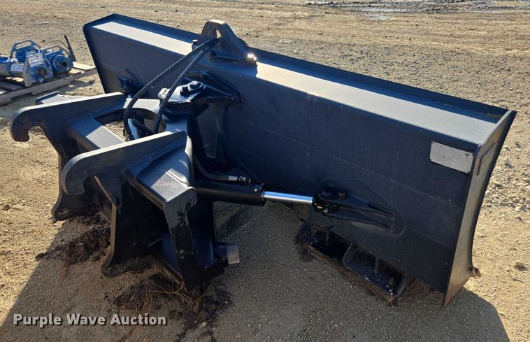 image for item DE2203 Caterpillar 416B blade