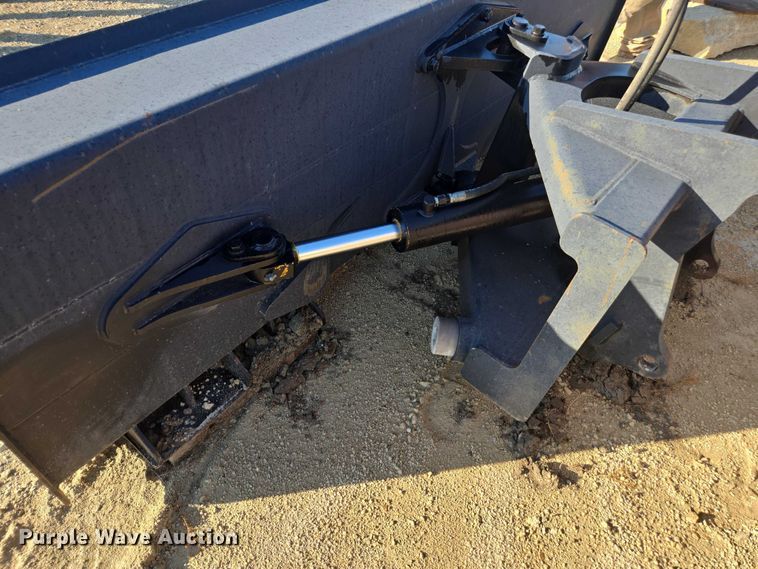 image for item DE2203 Caterpillar 416B blade