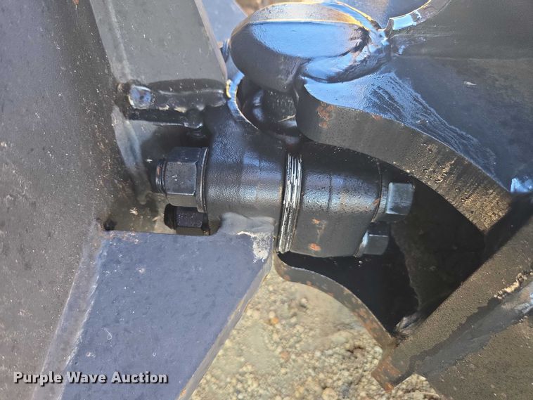 image for item DE2203 Caterpillar 416B blade