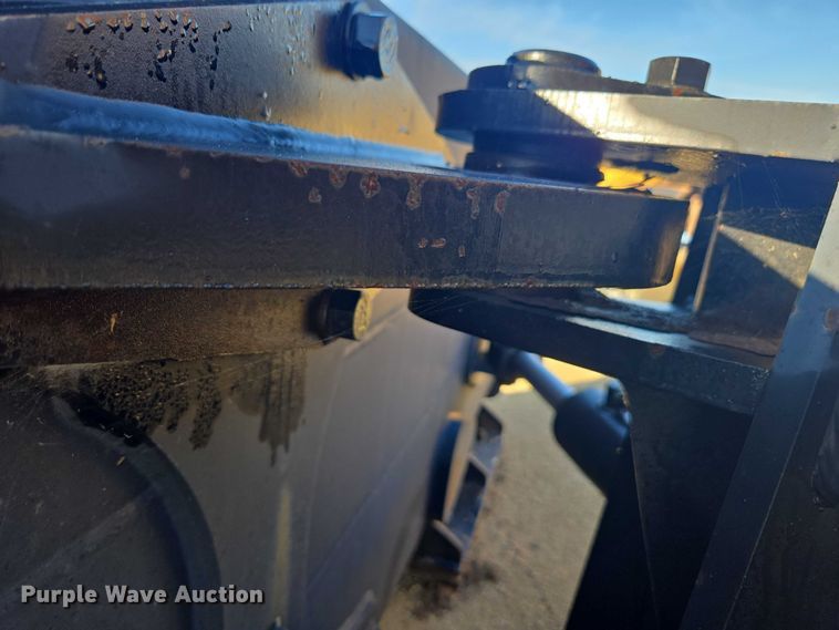 image for item DE2203 Caterpillar 416B blade