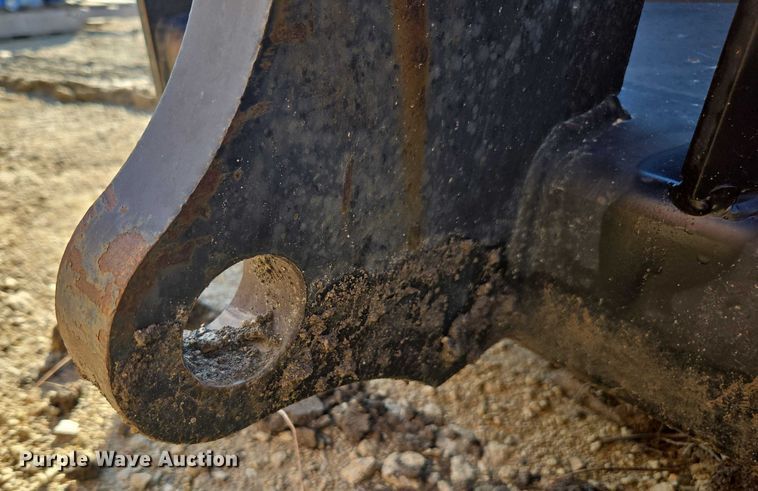 image for item DE2203 Caterpillar 416B blade