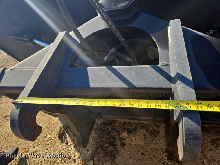 image for item DE2203 Caterpillar 416B blade