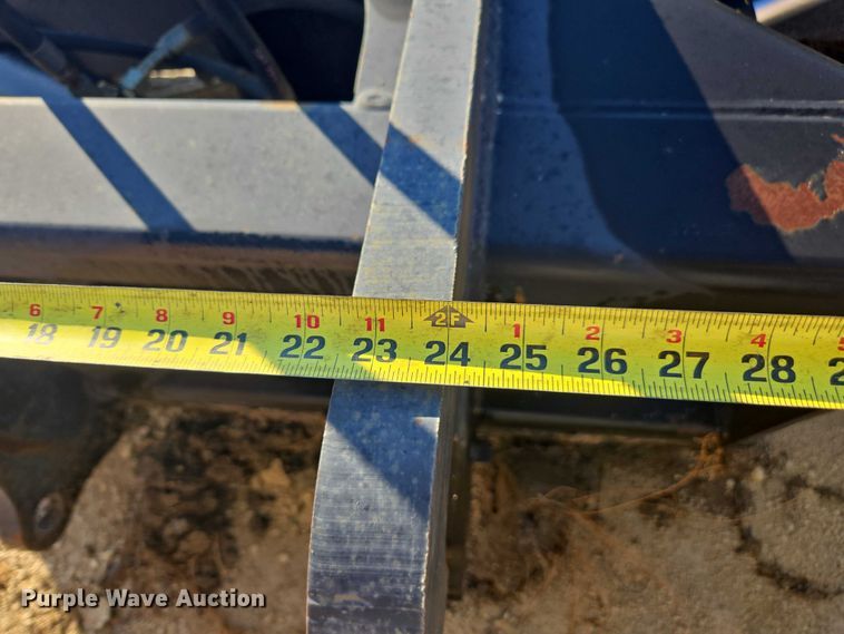 image for item DE2203 Caterpillar 416B blade