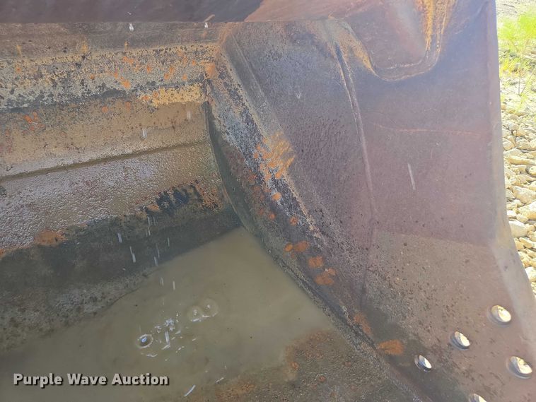 image for item DE2205 2001 Komatsu PC228USLC-3 excavator