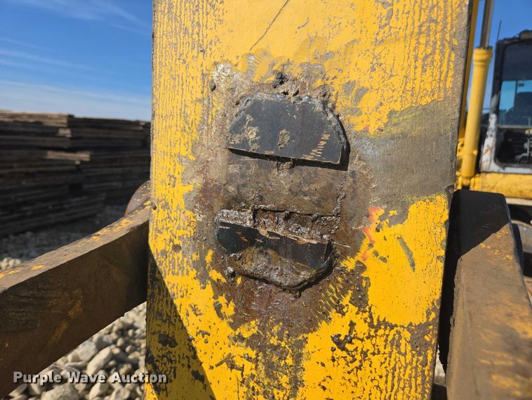 image for item DE2205 2001 Komatsu PC228USLC-3 excavator