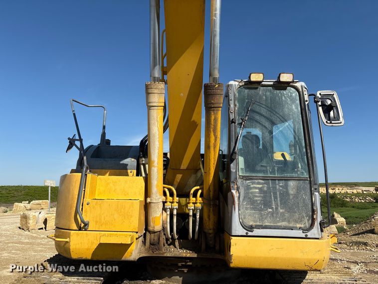 image for item DE2206 2006 Komatsu PC308USLC-3 excavator