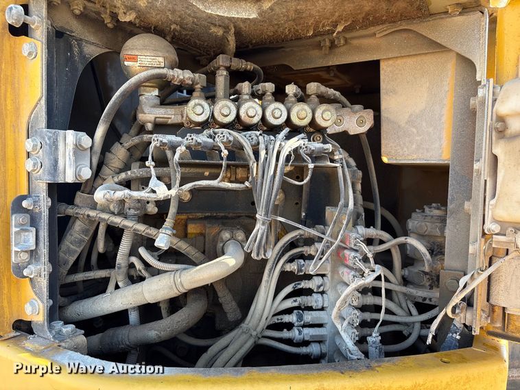 image for item DE2206 2006 Komatsu PC308USLC-3 excavator