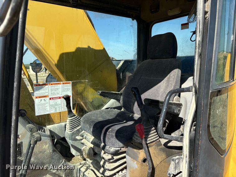 image for item DE2206 2006 Komatsu PC308USLC-3 excavator