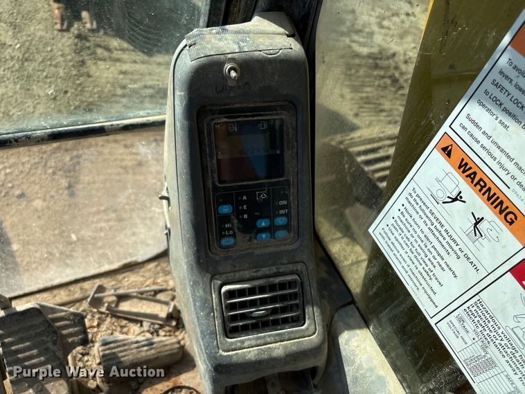 image for item DE2206 2006 Komatsu PC308USLC-3 excavator