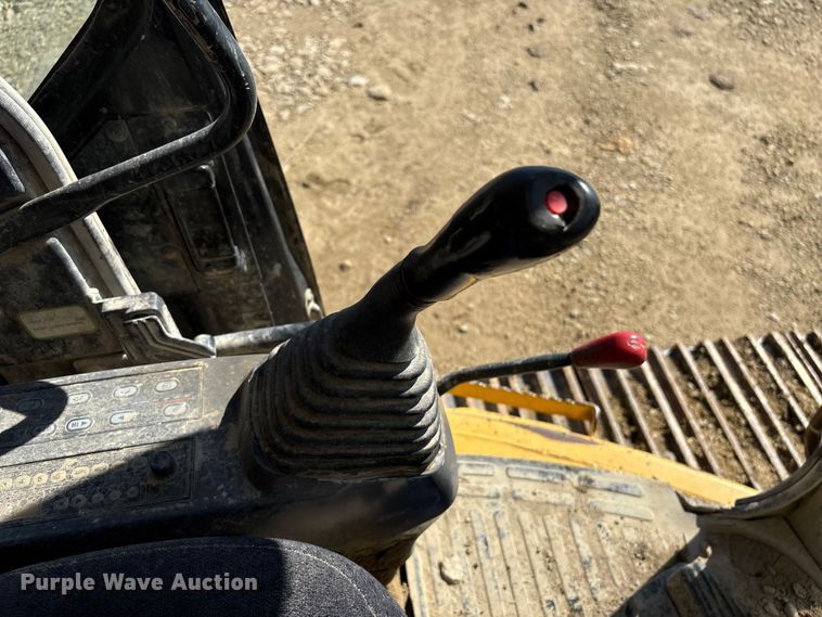 image for item DE2206 2006 Komatsu PC308USLC-3 excavator