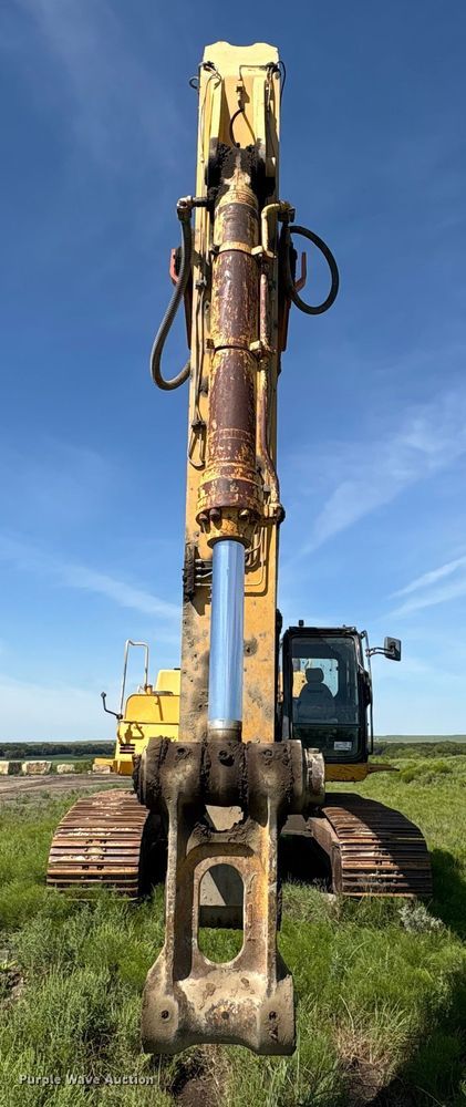 image for item DE2209 2006 John Deere 450C LC excavator