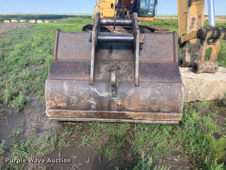 image for item DE2209 2006 John Deere 450C LC excavator