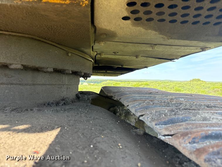 image for item DE2209 2006 John Deere 450C LC excavator