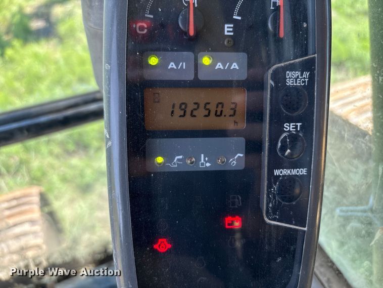 image for item DE2209 2006 John Deere 450C LC excavator