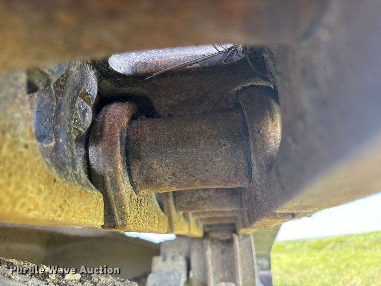 image for item DE2209 2006 John Deere 450C LC excavator