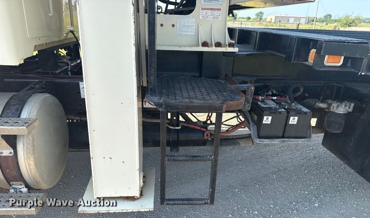 image for item DJ7754 2007 Sterling L-Line crane truck