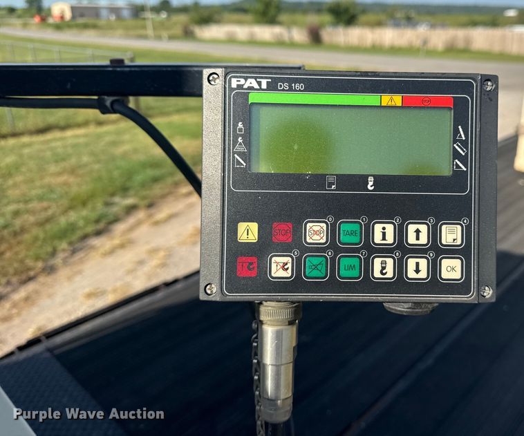 image for item DJ7754 2007 Sterling L-Line crane truck