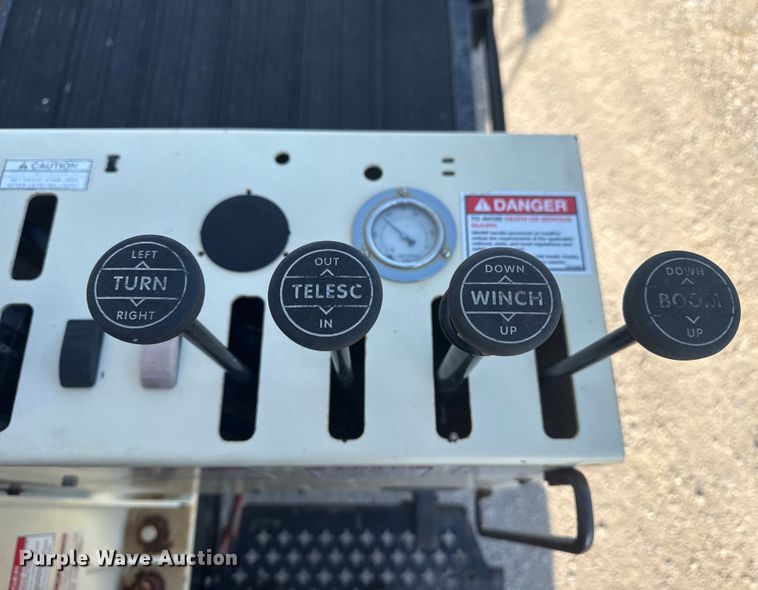 image for item DJ7754 2007 Sterling L-Line crane truck