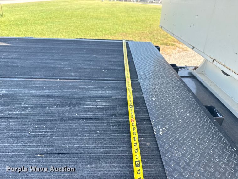 image for item DJ7754 2007 Sterling L-Line crane truck