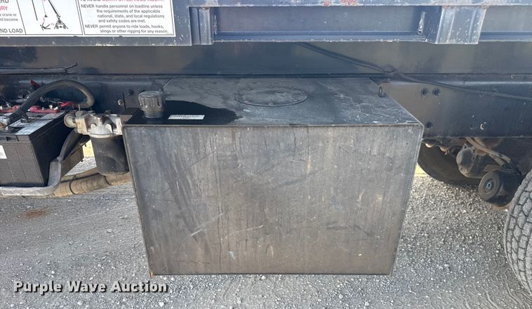 image for item DJ7754 2007 Sterling L-Line crane truck