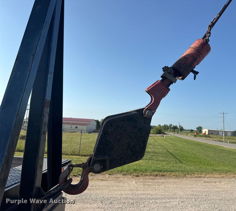 image for item DJ7754 2007 Sterling L-Line crane truck