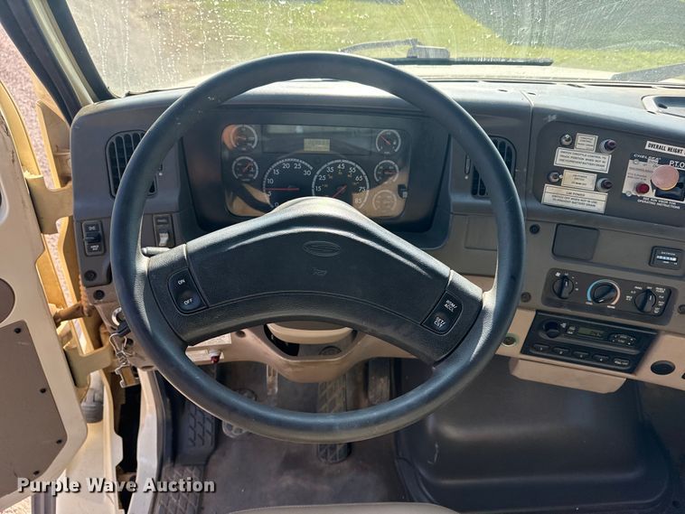 image for item DJ7754 2007 Sterling L-Line crane truck