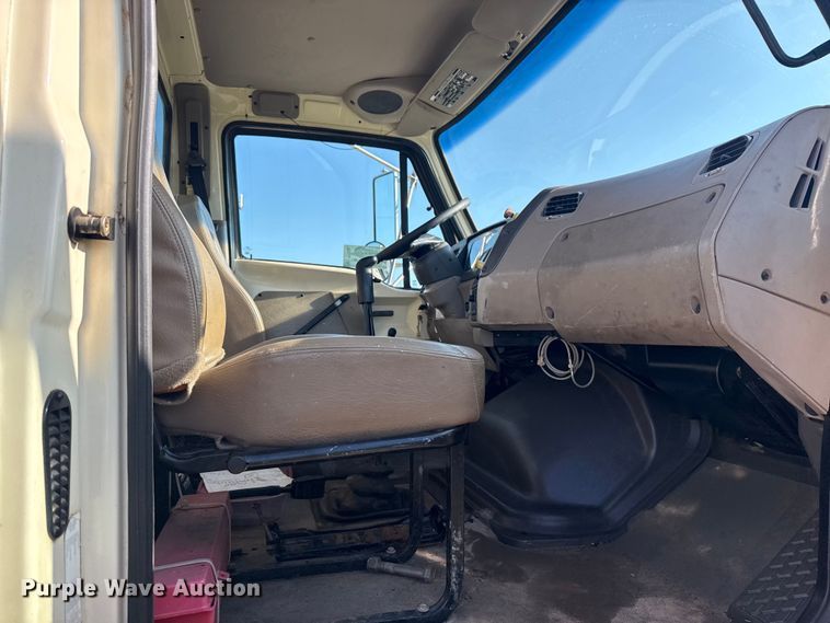 image for item DJ7754 2007 Sterling L-Line crane truck