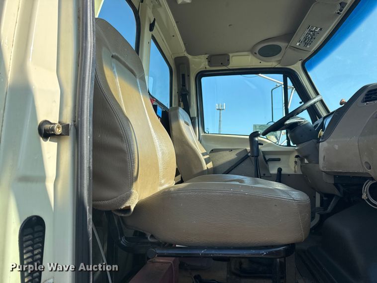 image for item DJ7754 2007 Sterling L-Line crane truck