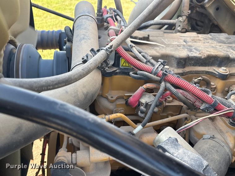 image for item DJ7754 2007 Sterling L-Line crane truck