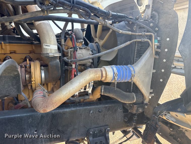 image for item DJ7754 2007 Sterling L-Line crane truck