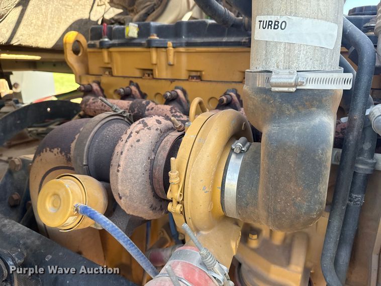 image for item DJ7754 2007 Sterling L-Line crane truck