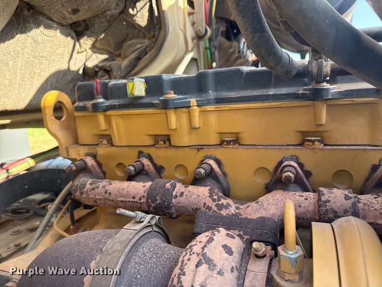 image for item DJ7754 2007 Sterling L-Line crane truck