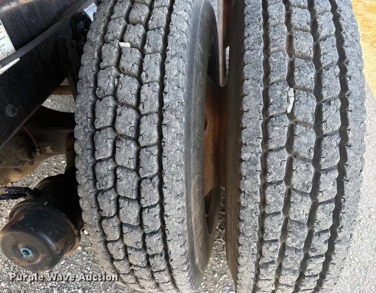 image for item DJ7754 2007 Sterling L-Line crane truck