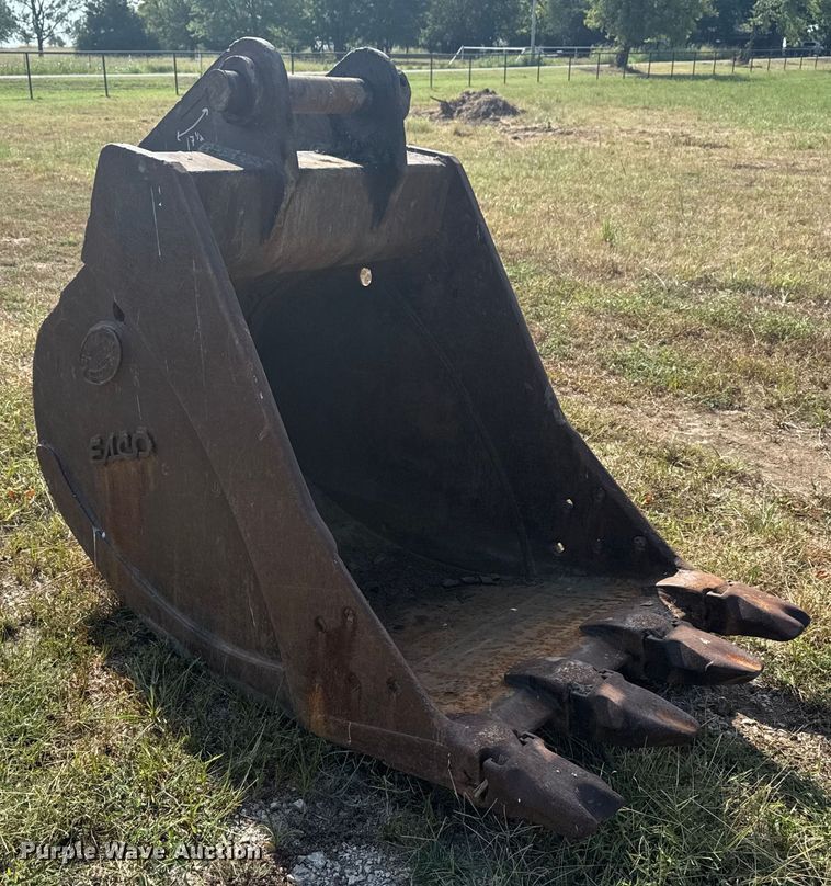 image for item DJ7764 Esco excavator bucket