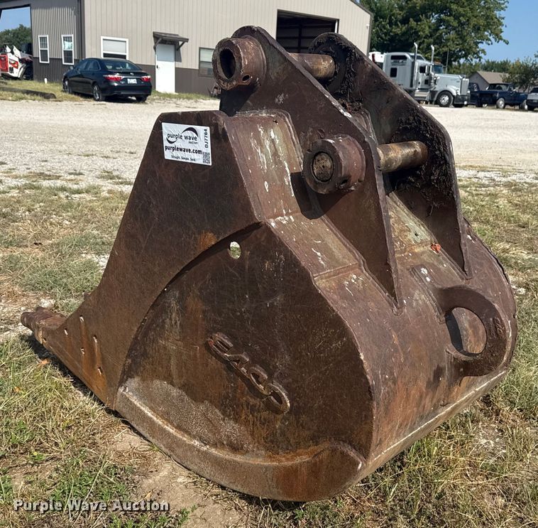 image for item DJ7764 Esco excavator bucket